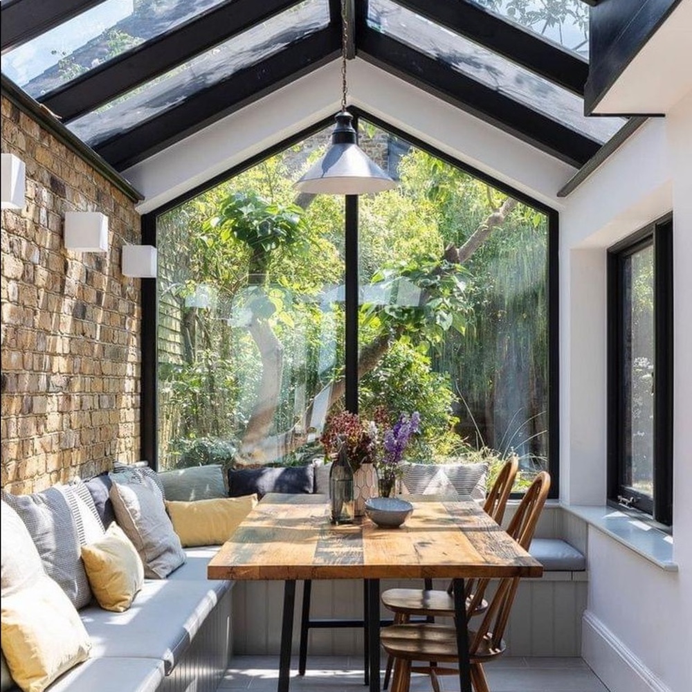 Meet your Posher, Emmanuella